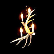 antler kjennetegnet lysekrone med 4 lamper