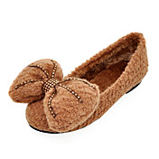 Low Heel Closed Toe Shoes With Bow (More Colors)