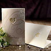 estilo vintage tríptico de invitación de boda con el recorte del corazón (juego de 50)