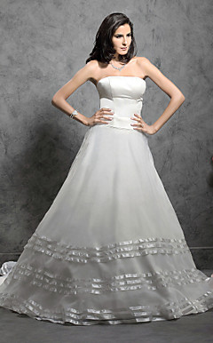 uma linha strapless tribunal trem de cetim de organza vestido de noiva