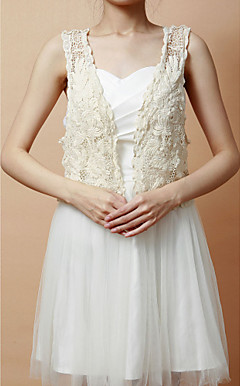 Pretty Sleeveless Lace Casual/Holiday Jacket/Wrap