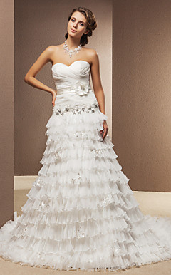 A-line Sweetheart Chapel Train Organza Wedding Dress