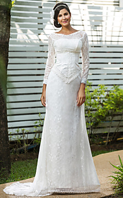 Sheath/Column Scoop Court Train Lace Wedding Dress