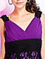  Sheath/Column V-neck Knee-length Chiffon Lace Cocktail Dress