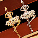 Graceful Ballet Dancing Girl Brooch