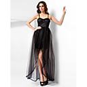 uma linha de cintas de espaguete assoalho-comprimento de tule vestido de noite