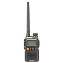 El BAOFENG walkie-talkie UV-3R + (Canal 99 Capacidad, Voltaje 3,7 V)